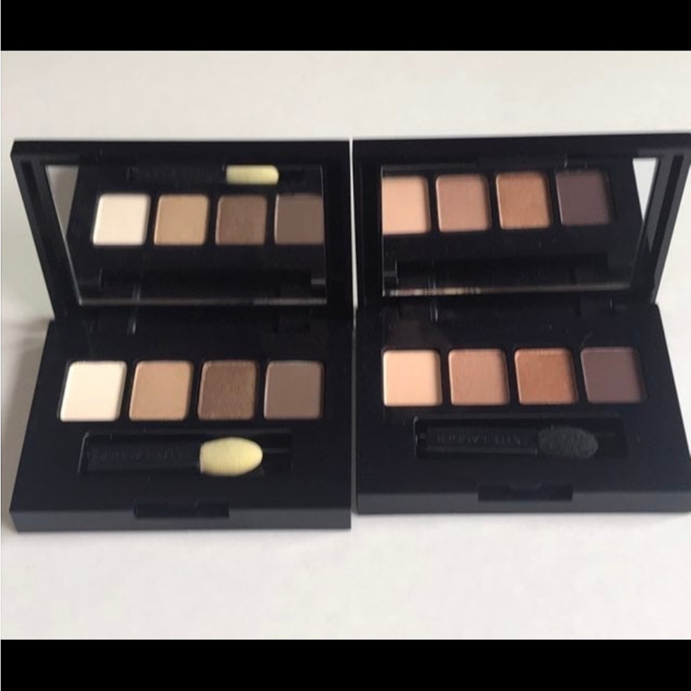 Mini eyeshadow palettes